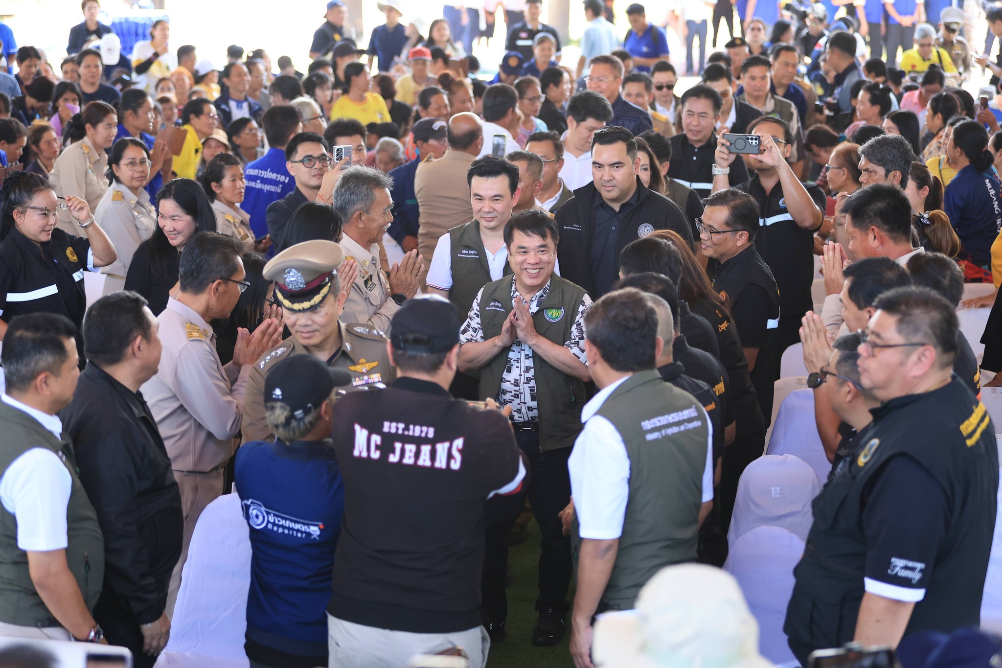 title - ส.ป.ก. ร่วมติดตาม รัฐมนตรีว่าการกระทรวงเกษตรและสหกรณ์ และคณะ ลงพื้นที่ติดตามสถานการณ์ การบริหารจัดการน้ำ จังหวัดอุดรธานี